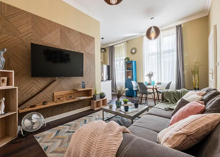 Homey In Lesser Town By Days Prague